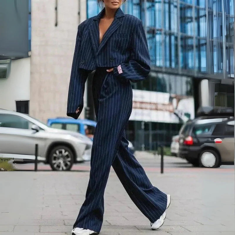 Aria – Ensemble Tailleur Deux Pièces Avec Blazer Et Pantalon Large